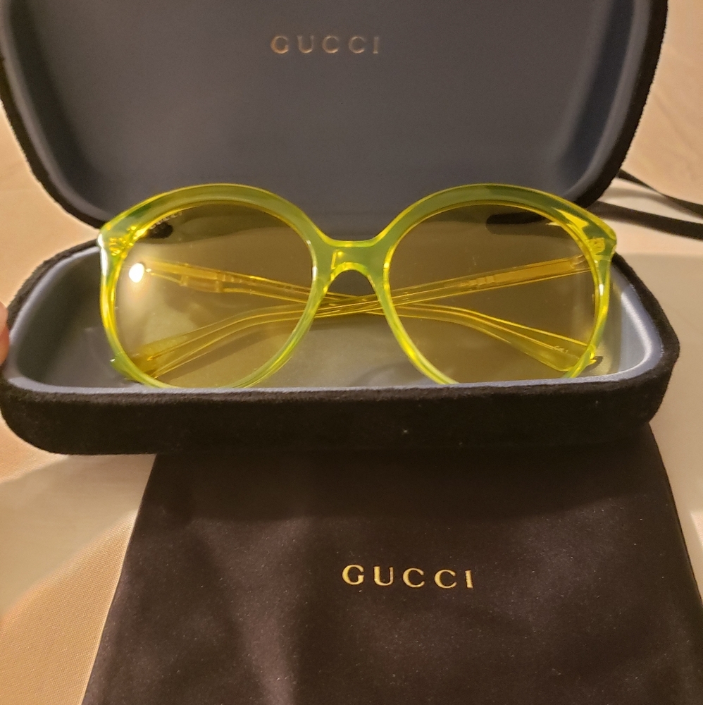 Gucci Sunnies